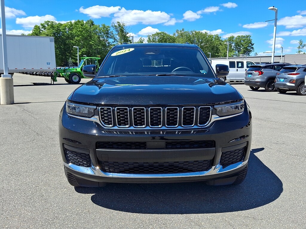 Certified 2024 Jeep Grand Cherokee L Laredo SUV