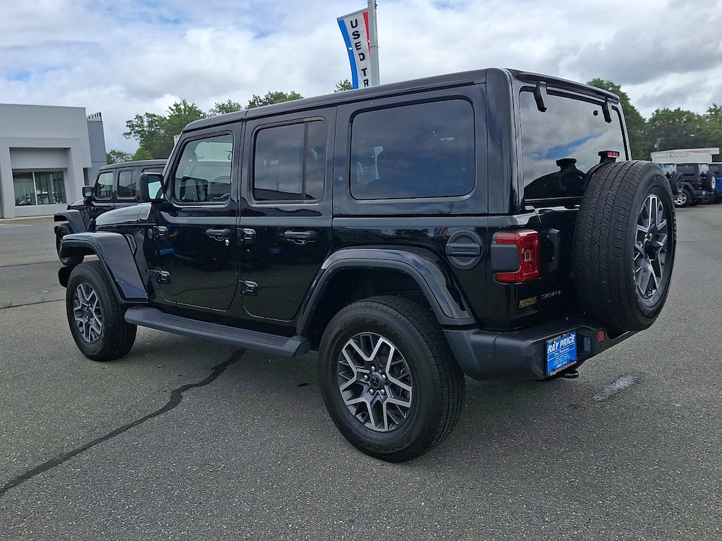 Certified 2025 Jeep Wrangler Sahara SUV