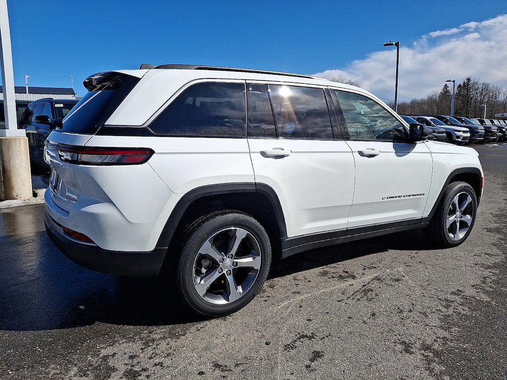 New 2026 Jeep Grand Cherokee Limited 4x4 Sport Utility