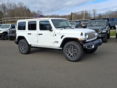 2025 Jeep Wrangler 4-Door Sahara 4x4 Sport Utility