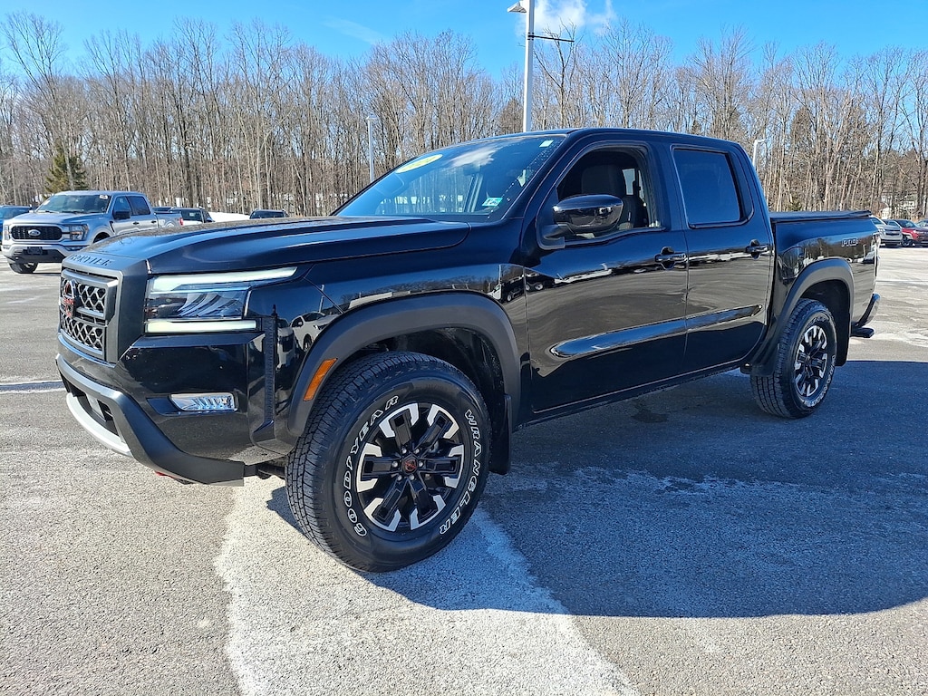 Used 2024 Nissan Frontier PRO-4X Truck Crew Cab