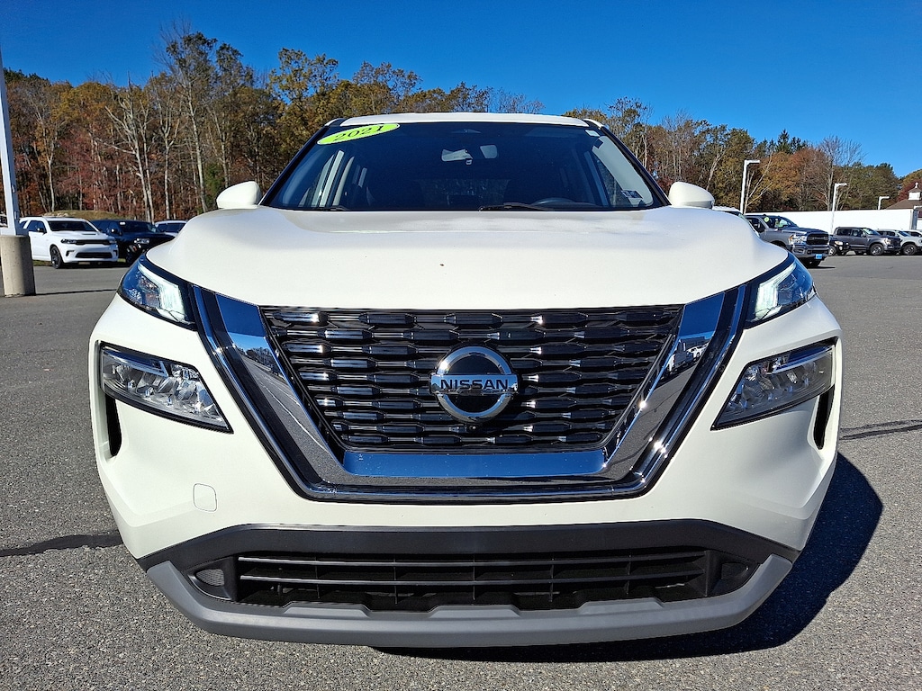 Used 2021 Nissan Rogue SV SUV
