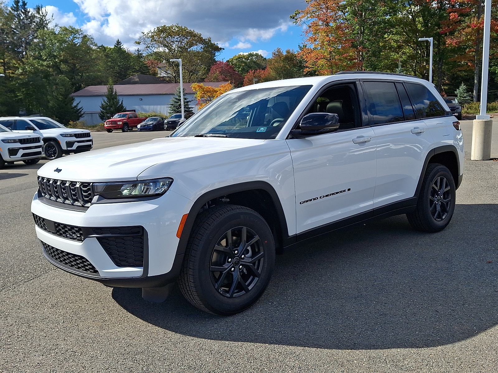 New 2027 Jeep Grand Cherokee Laredo Altitude 4x4 Sport Utility