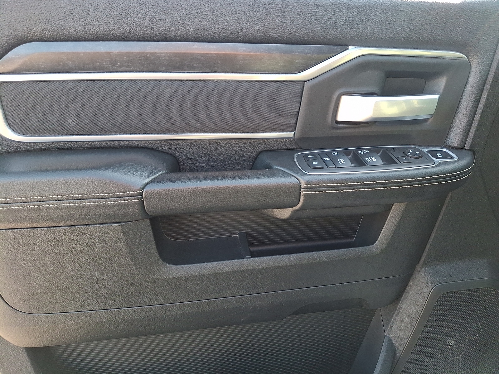 2024 RAM Ram 3500 Pickup Big Horn - Photo 12