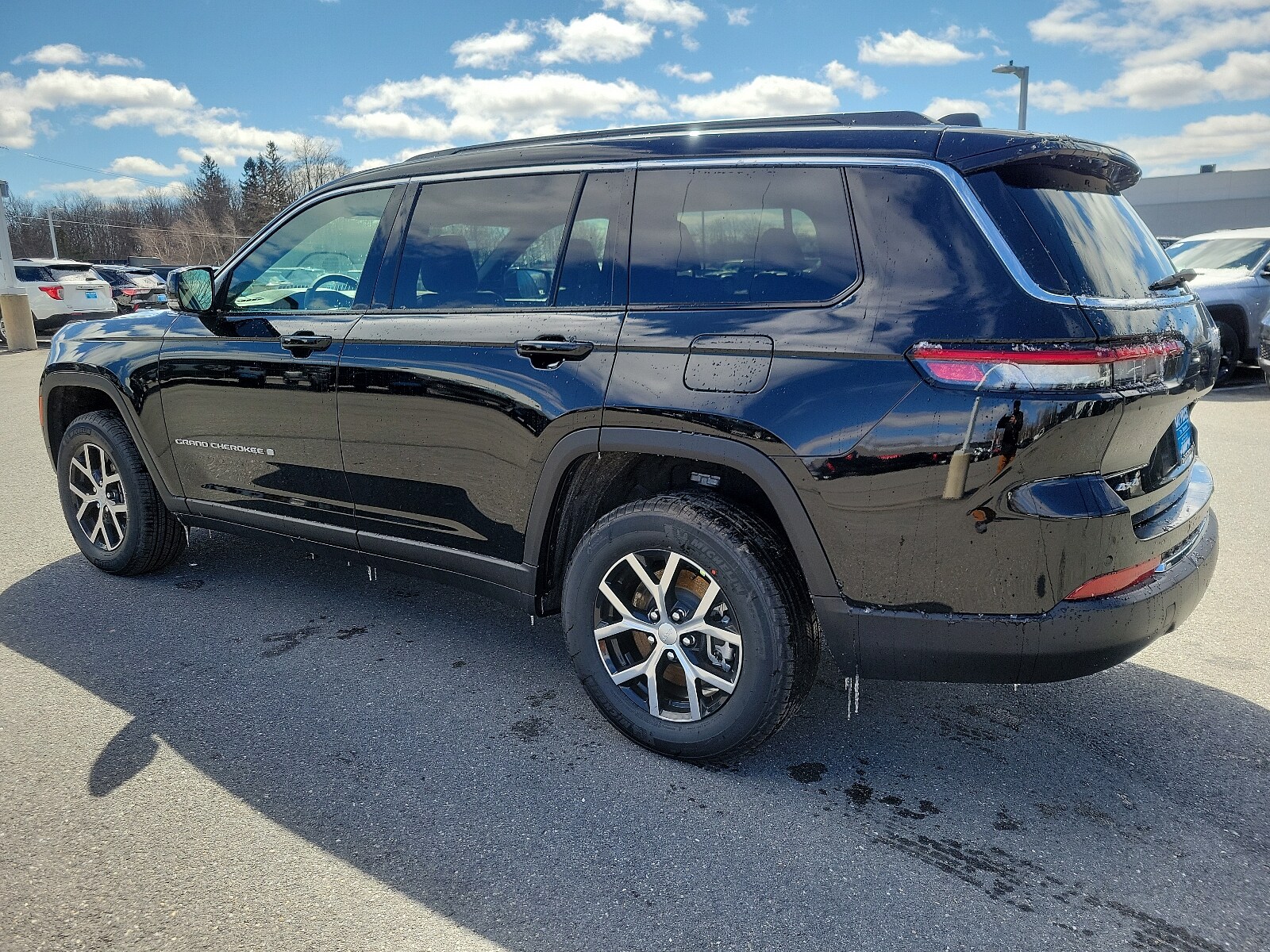2024 Jeep Grand Cherokee Limited photo 3