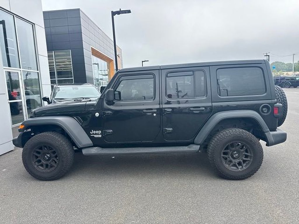 Used 2021 Jeep Wrangler Unlimited Sport SUV