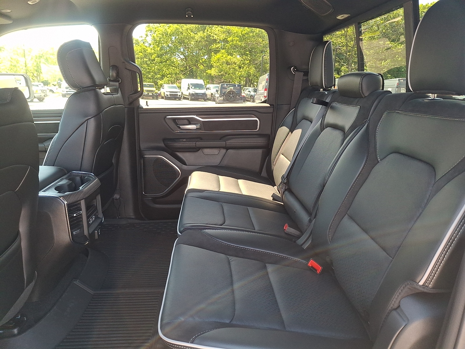 2026 RAM 1500 Laramie - Photo 6