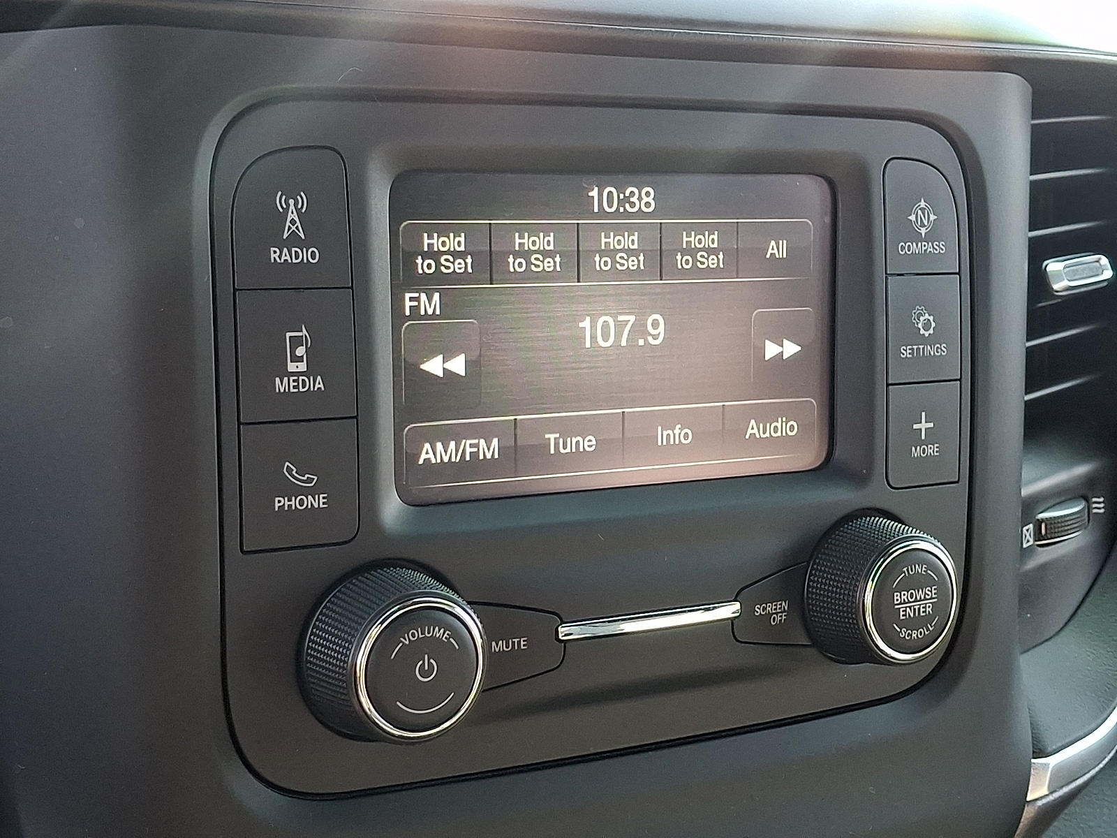 2024 RAM Ram 3500 Pickup Big Horn - Photo 16
