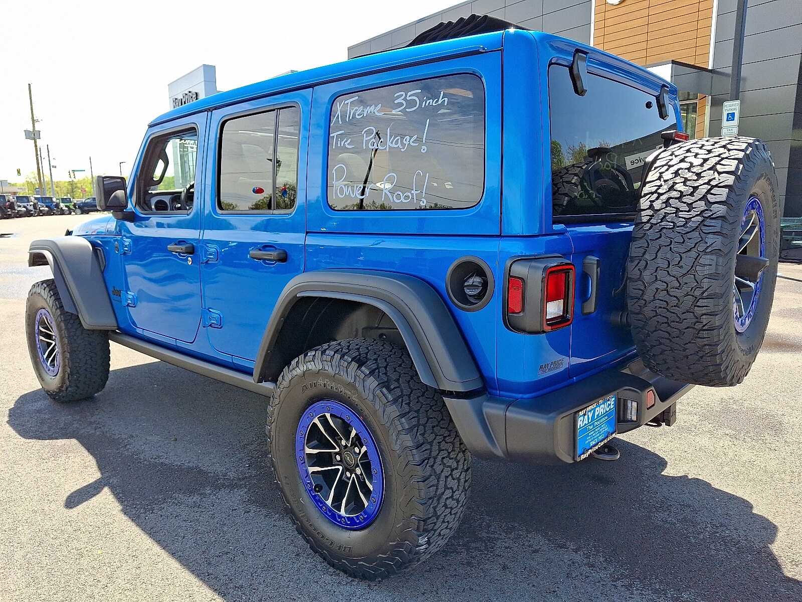 2025 Jeep Wrangler Willys photo 3