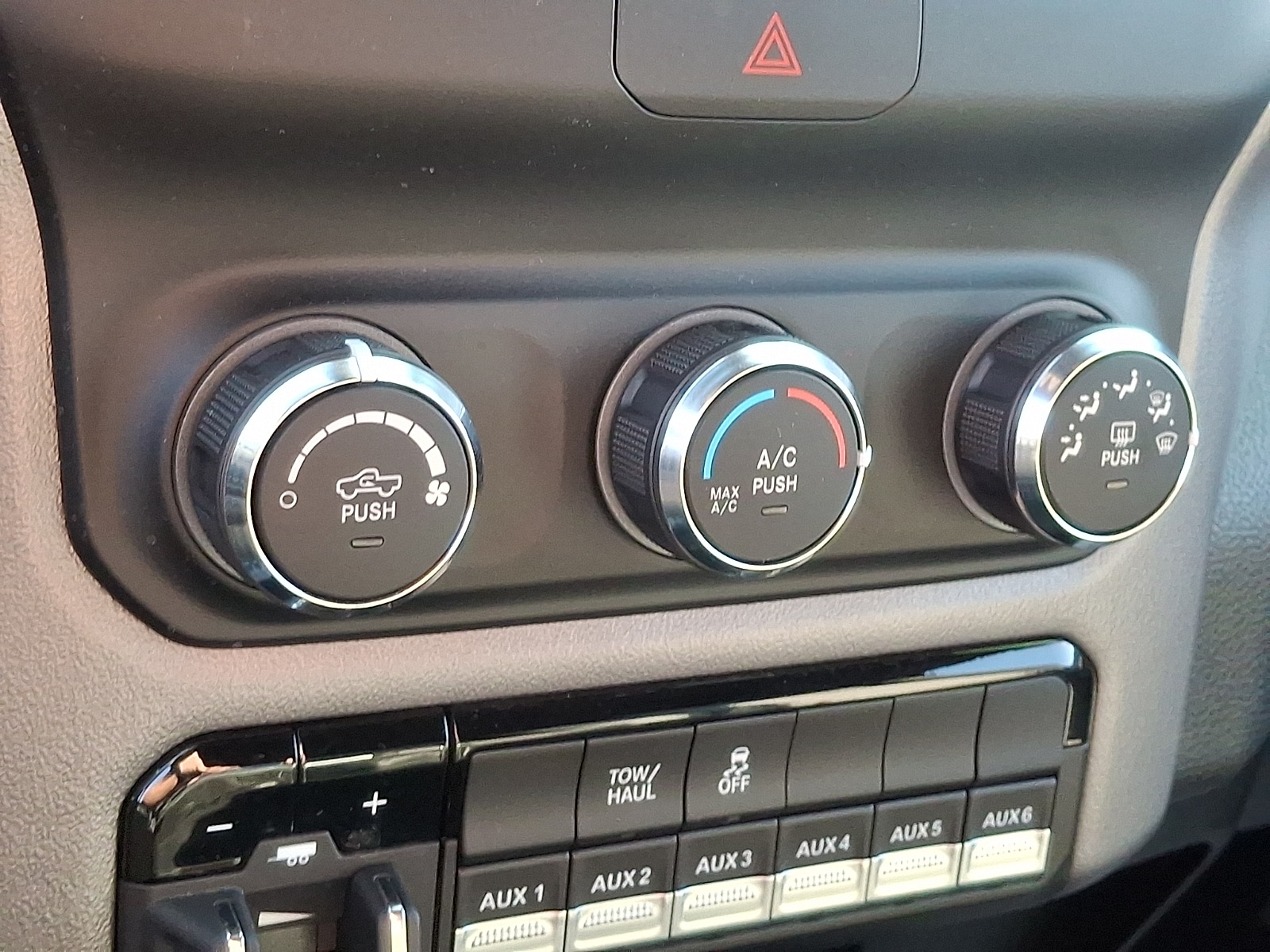 2024 RAM Ram 3500 Pickup Big Horn - Photo 15
