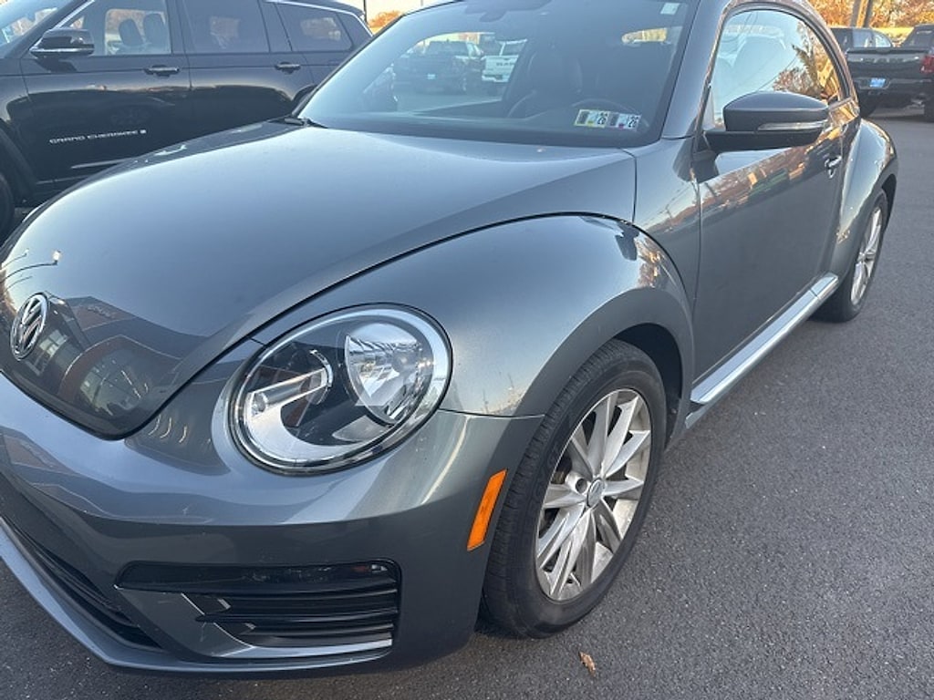 Used 2018 Volkswagen Beetle 2.0T Hatchback