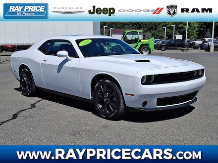 2022 Dodge Challenger SXT Coupe