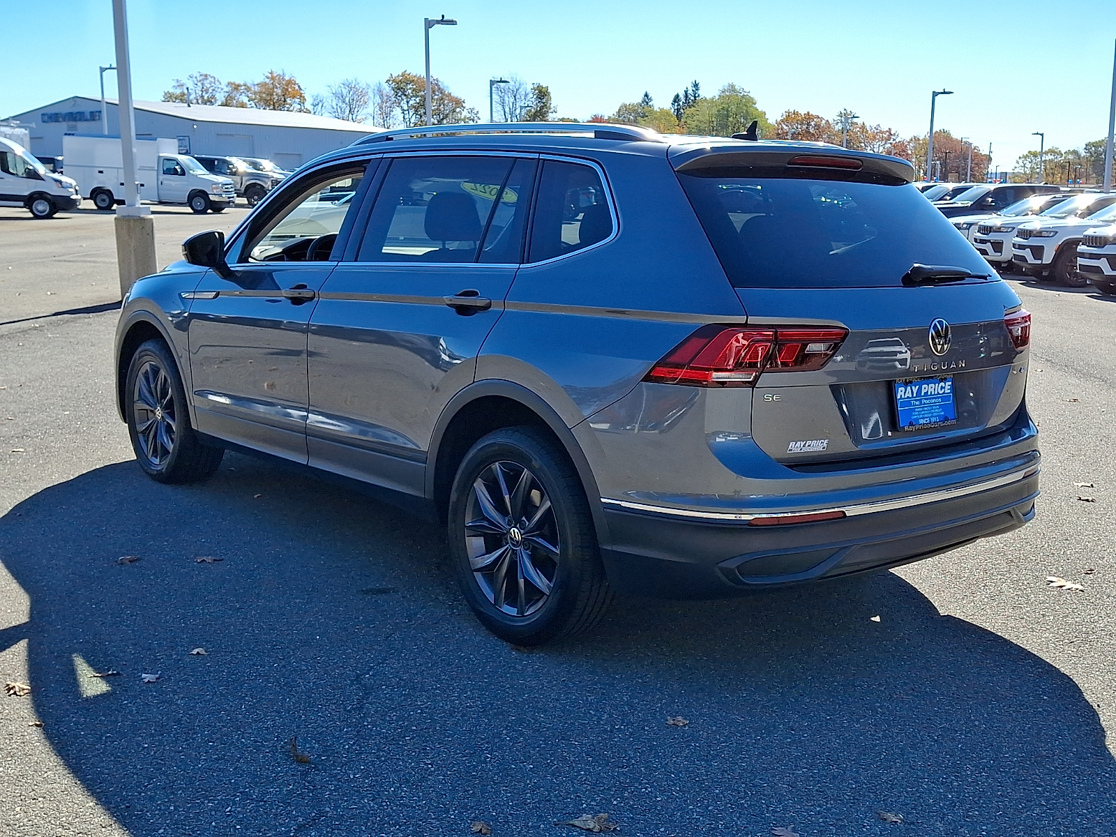 Used 2022 Volkswagen Tiguan 2.0T SE SUV