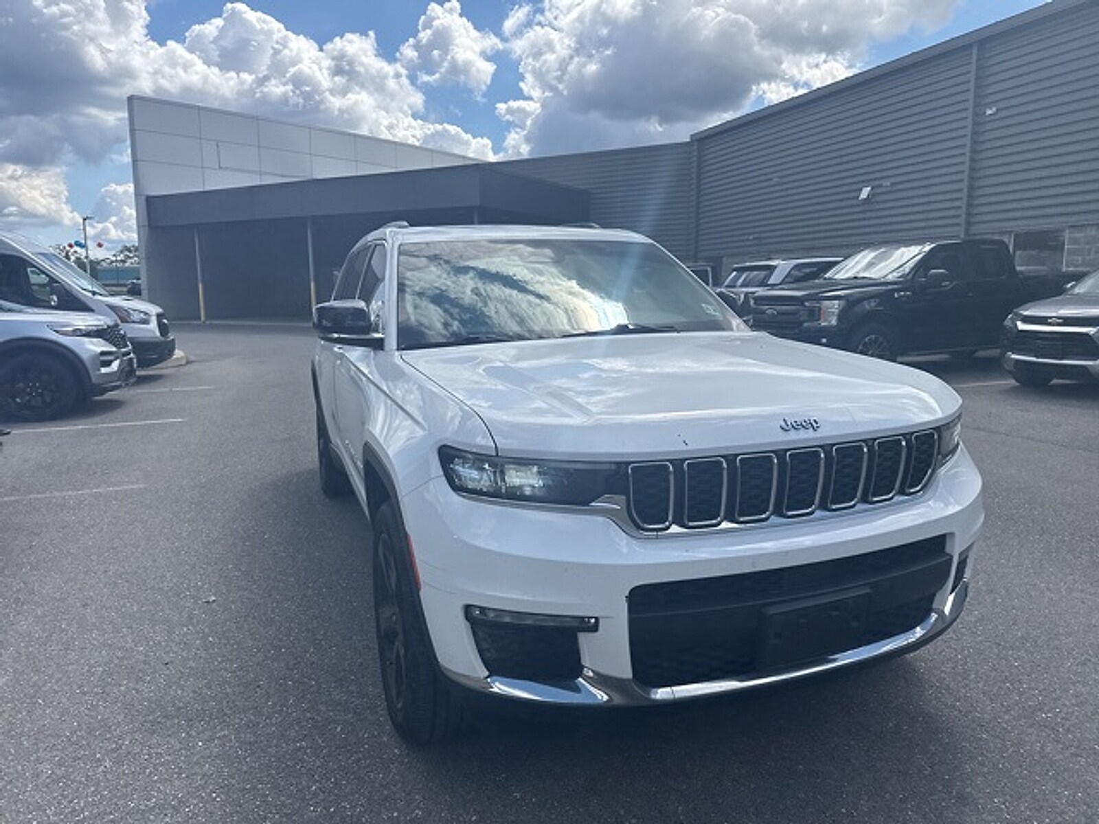 2021 Jeep Grand Cherokee Limited photo 3