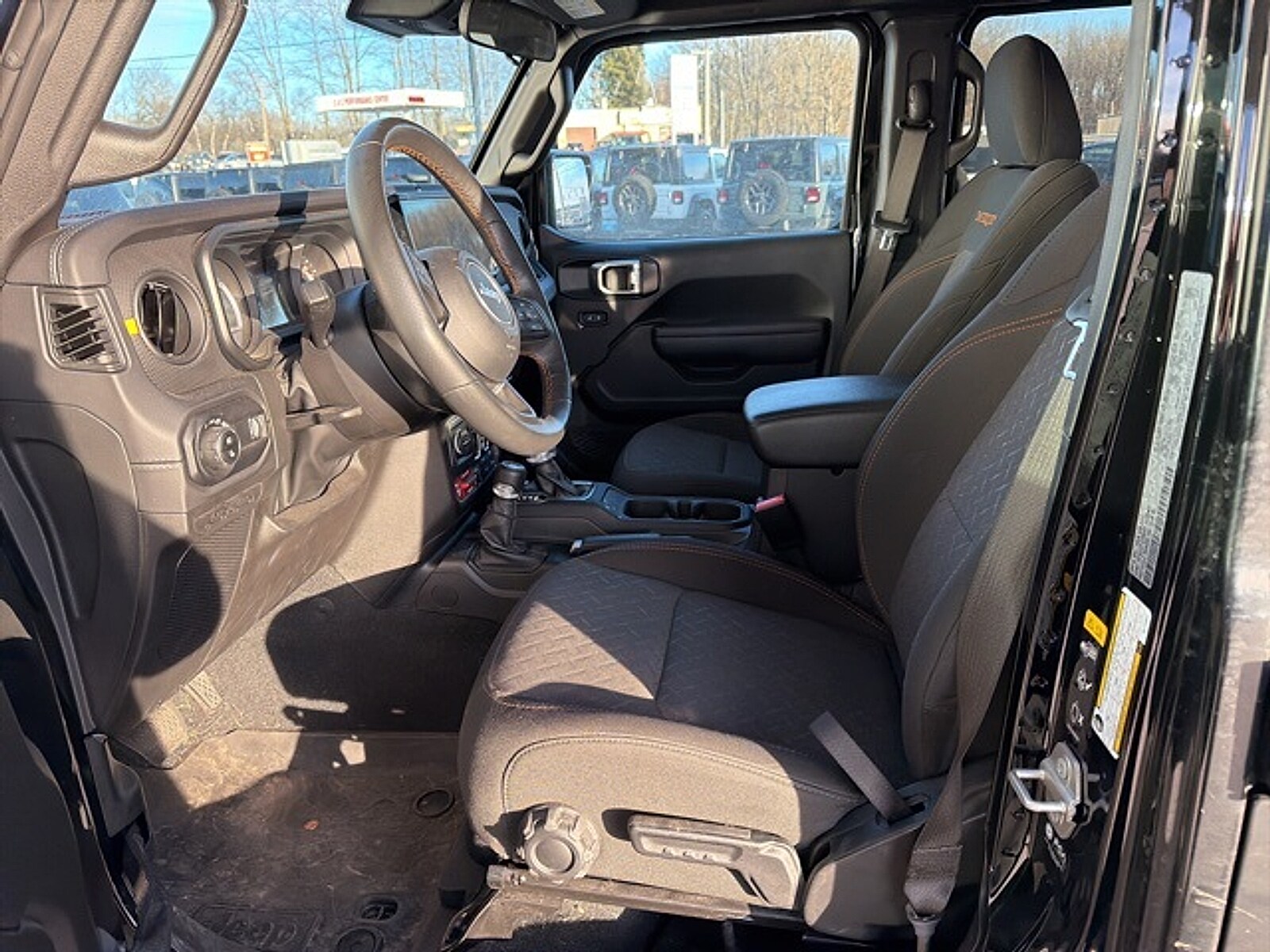 2024 Jeep Gladiator Mojave photo 2