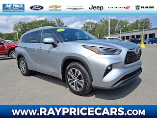 2024 Toyota Highlander Hybrid XLE SUV