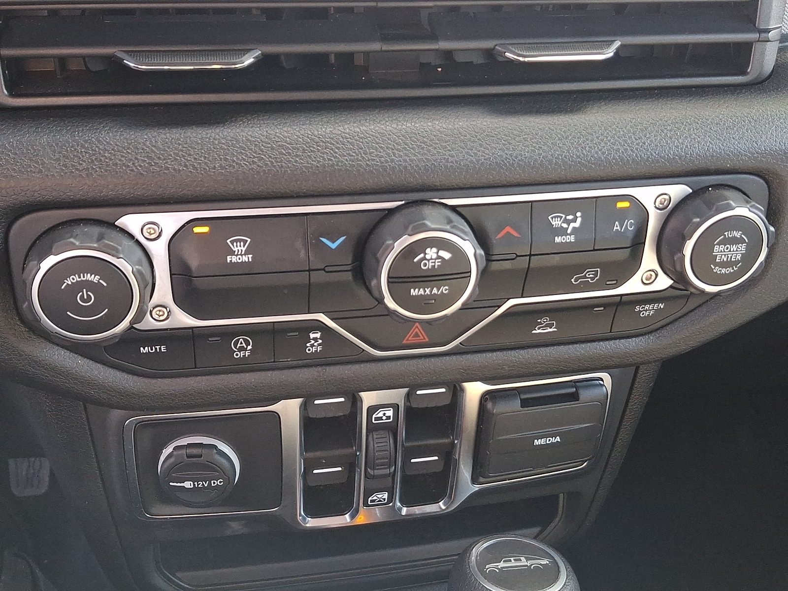 2025 Jeep Gladiator Sport - Photo 16