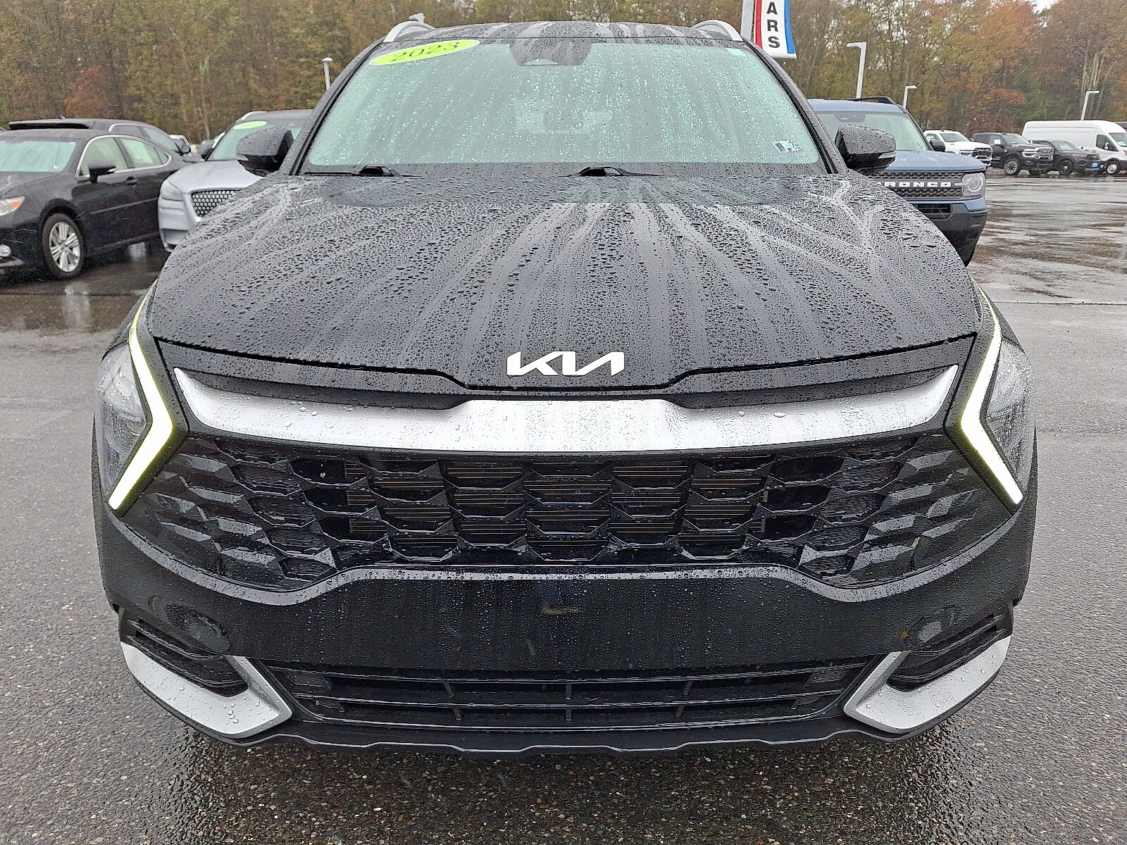 2023 Kia Sportage EX photo 2