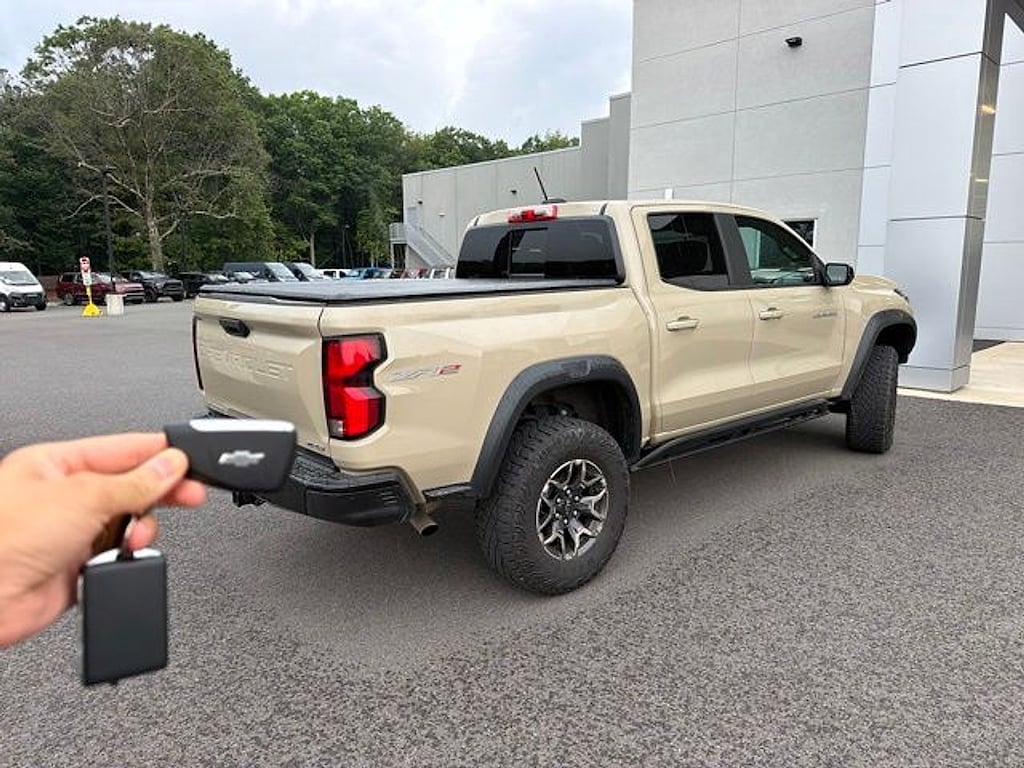 Used 2024 Chevrolet Colorado ZR2 Truck Crew Cab