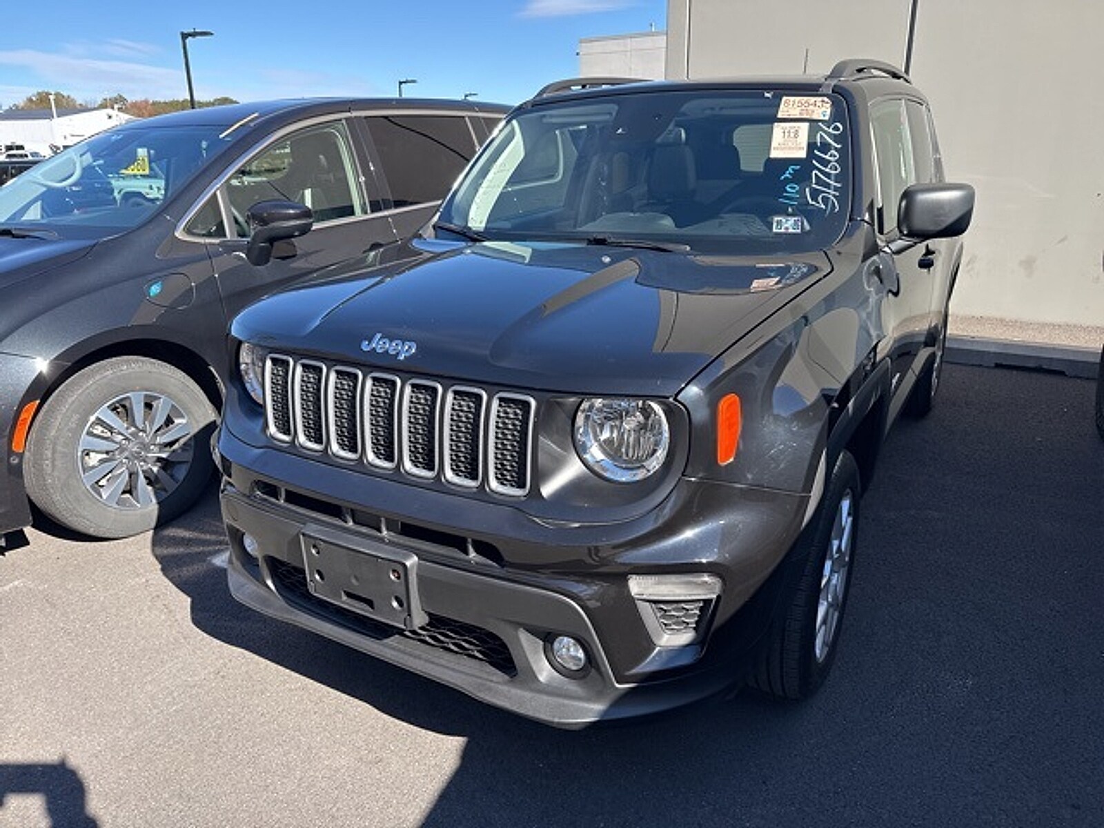 2023 Jeep Renegade Latitude Upland photo 2