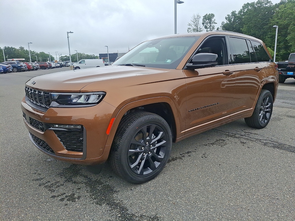 New 2026 Jeep Grand Cherokee Limited Reserve 4x4 Sport Utility