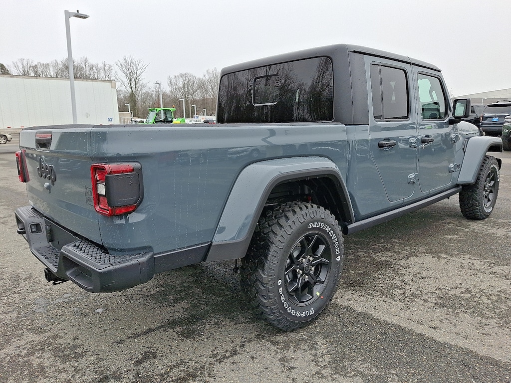 New 2026 Jeep Gladiator Willys 4x4 Pickup
