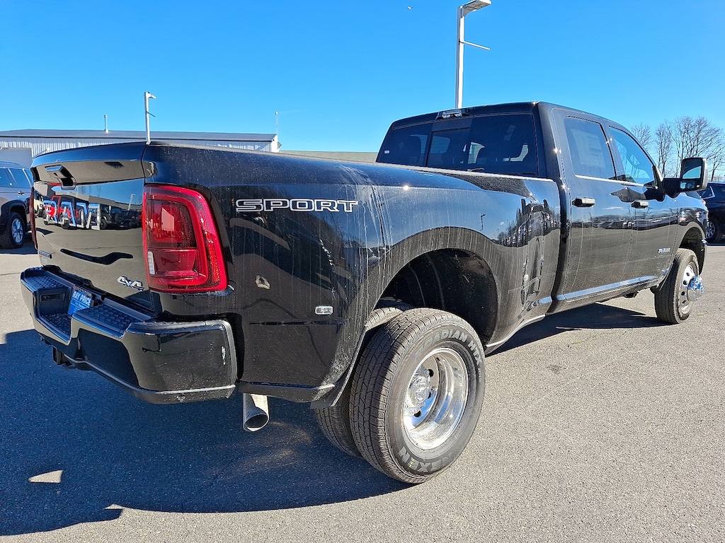 New 2026 Ram 3500 Big Horn Crew Cab 4x4 8 Box Pickup