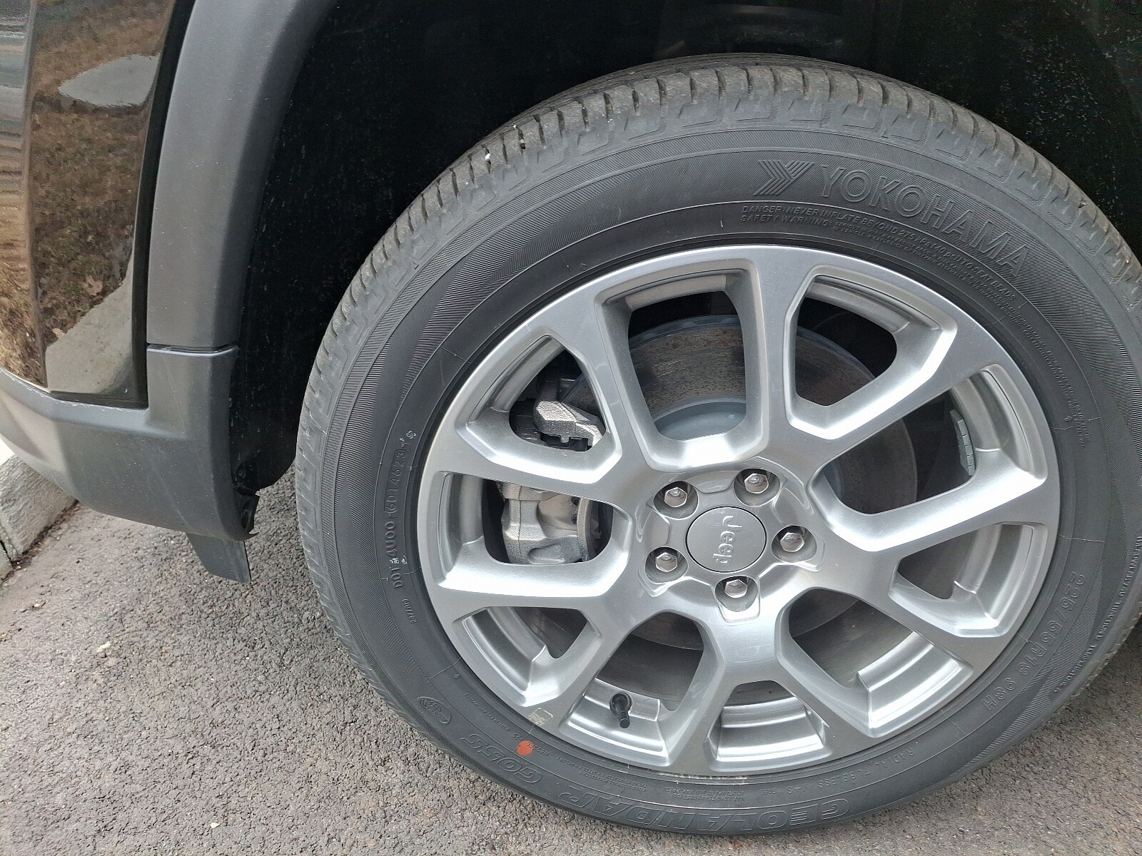 2024 Jeep Compass Latitude Lux photo 3