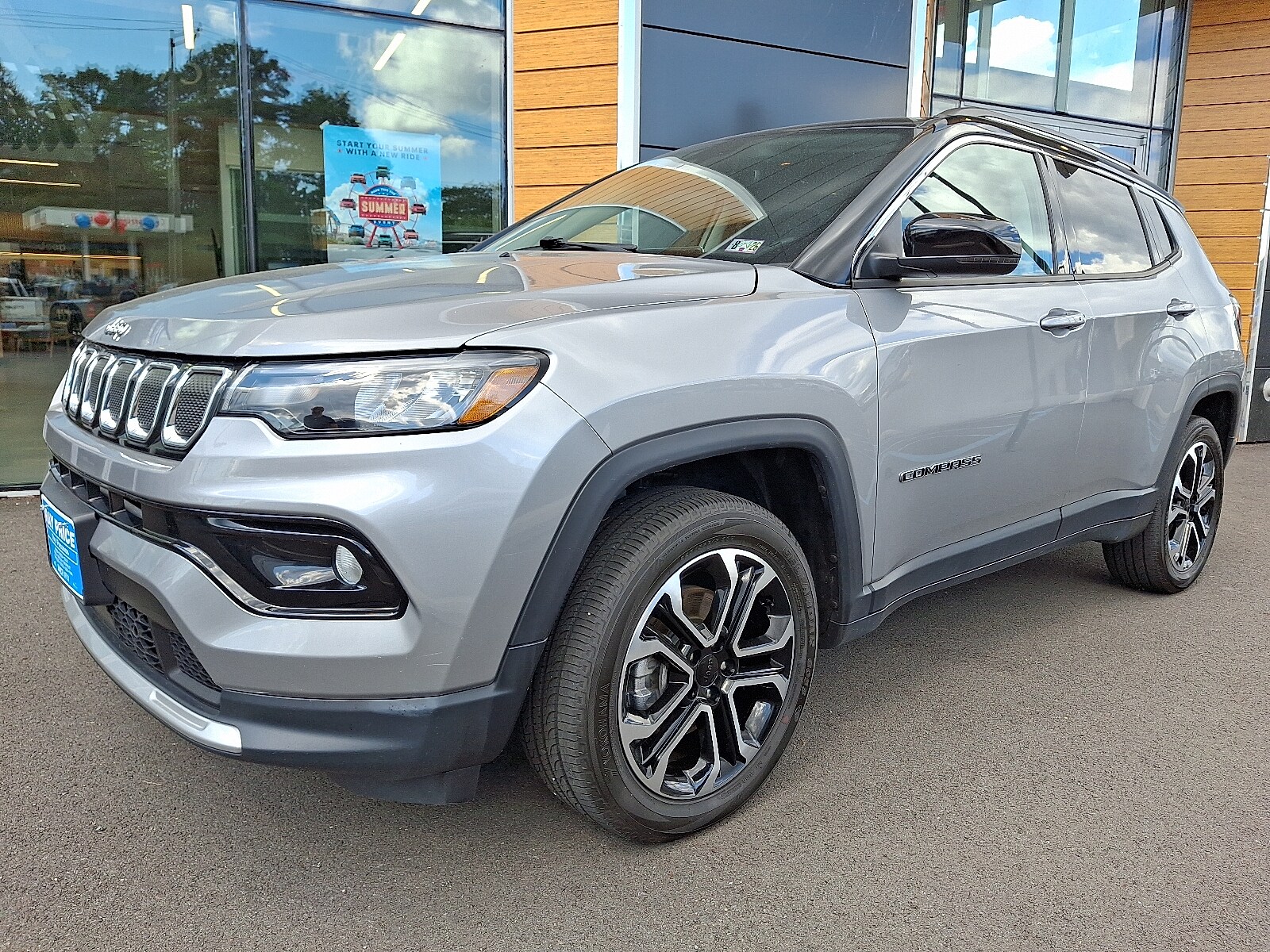 2022 Jeep Compass Limited photo 3