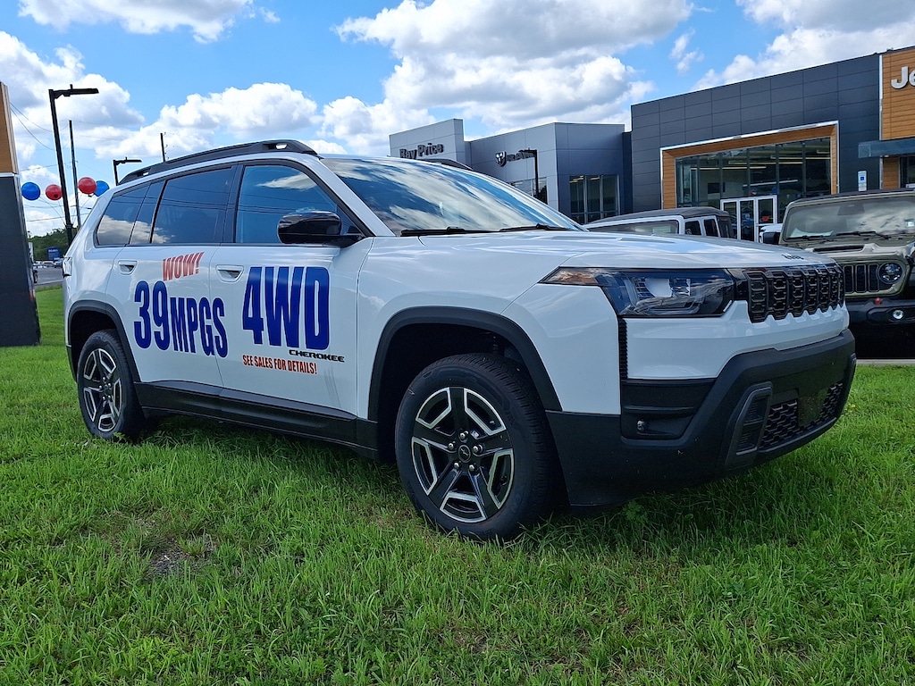 New 2026 Jeep Cherokee Laredo 4x4 Sport Utility