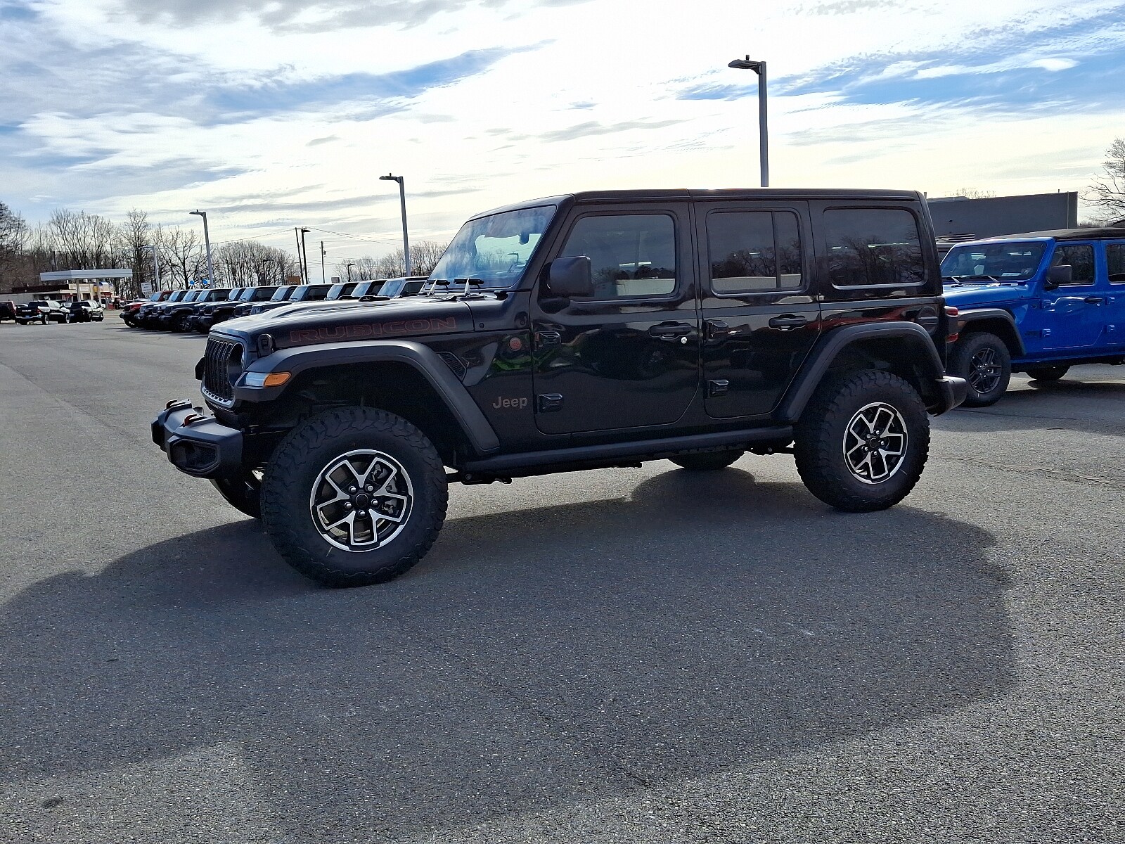 2025 Jeep Wrangler Rubicon photo 2