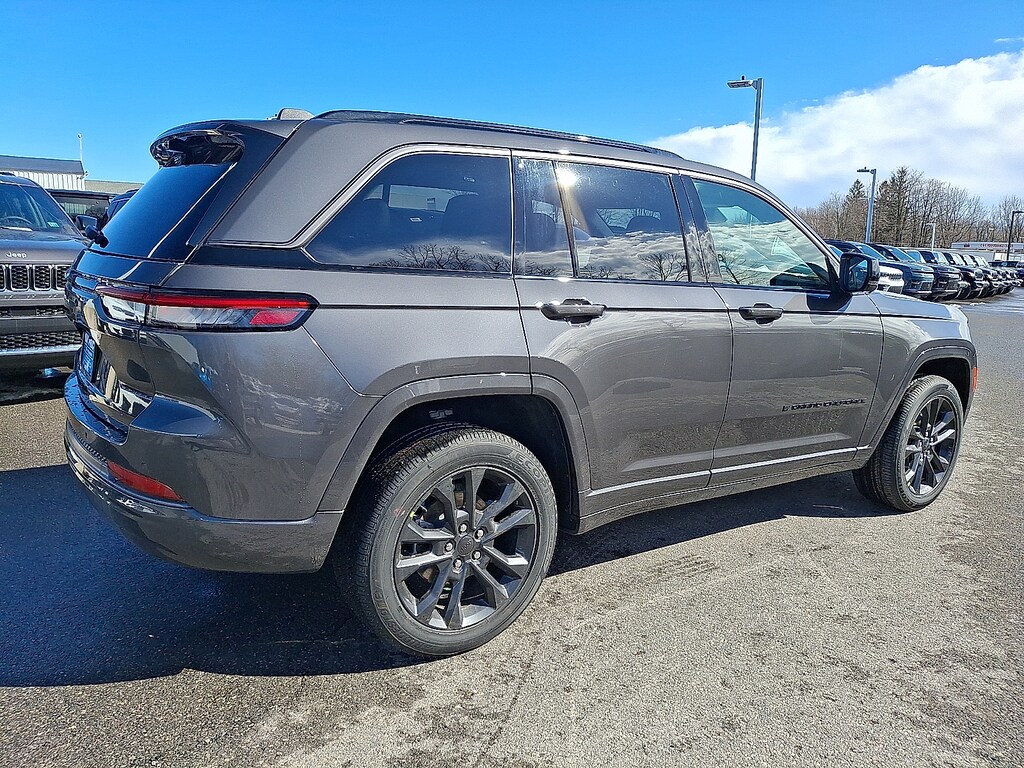 New 2026 Jeep Grand Cherokee Limited Reserve 4x4 Sport Utility