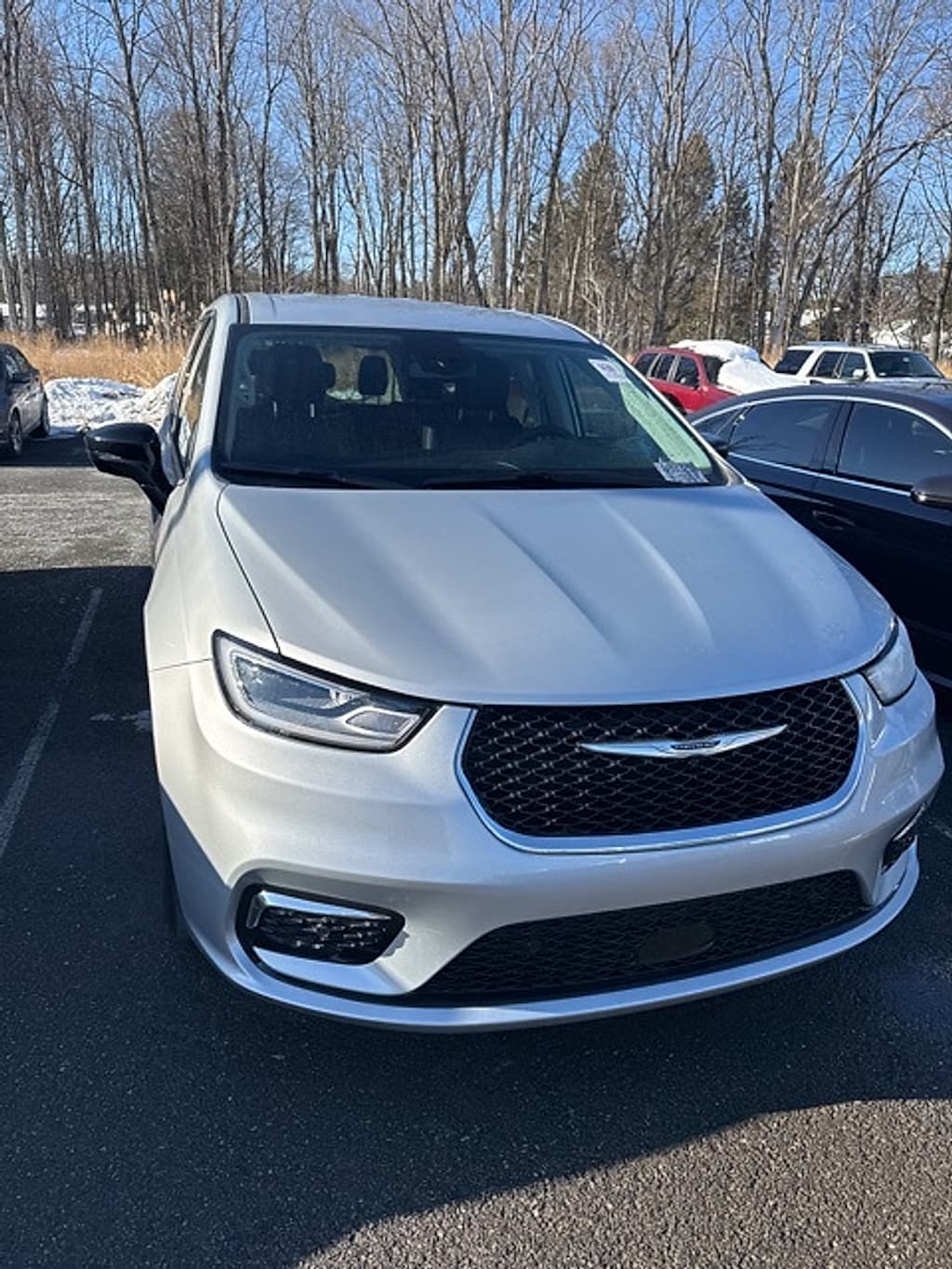 Used 2024 Chrysler Pacifica Touring L Van Passenger Van