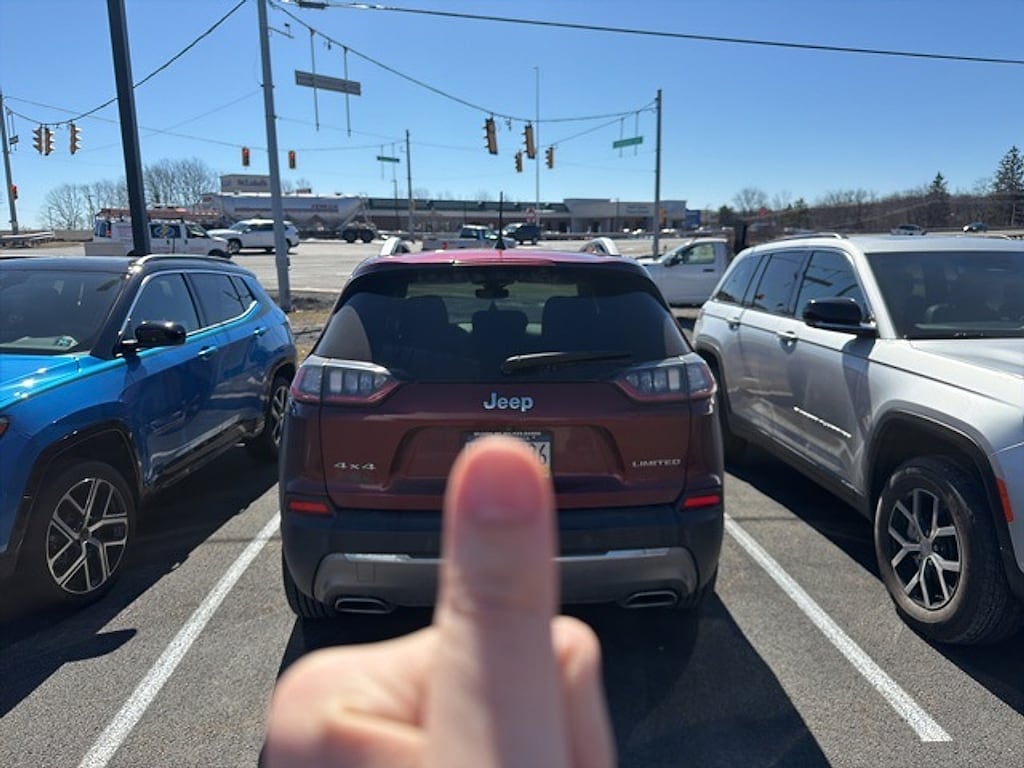 Used 2021 Jeep Cherokee Limited SUV