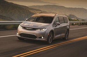 2018 Chrysler Pacifica Stunning Minivan Performance