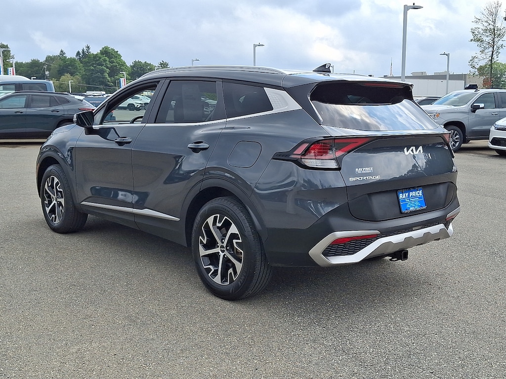 Used 2025 Kia Sportage EX SUV