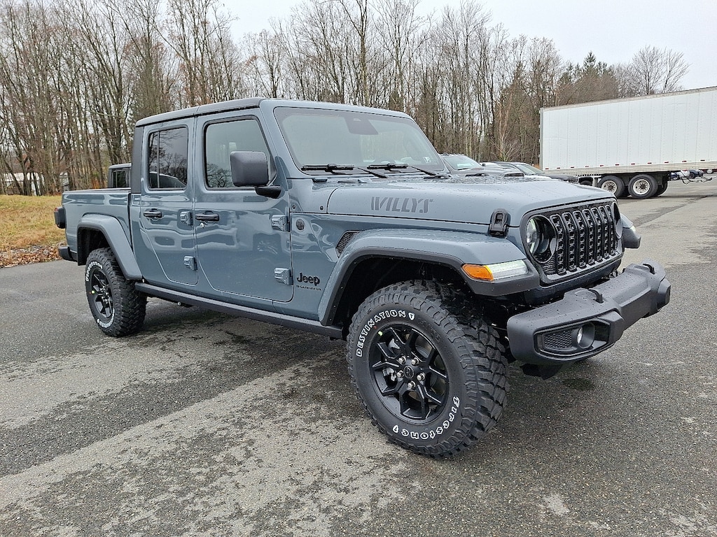 New 2026 Jeep Gladiator Willys 4x4 Pickup