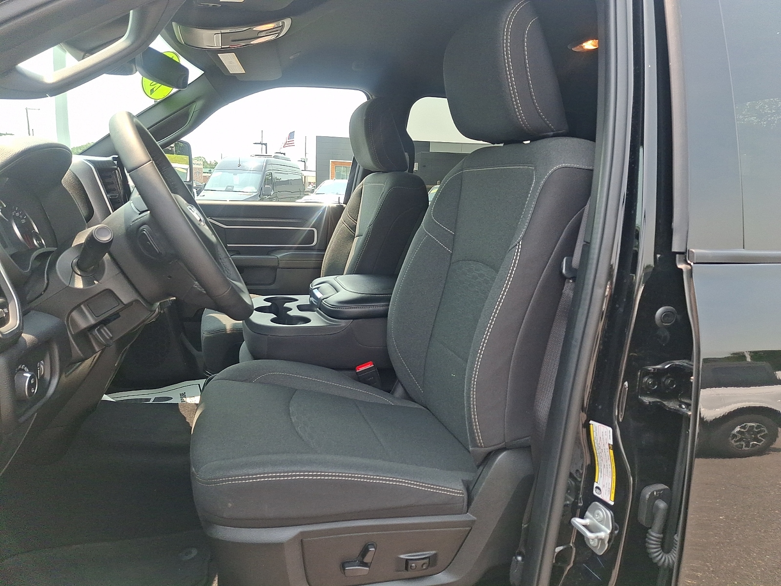 2025 RAM Ram 2500 Pickup Big Horn - Photo 13