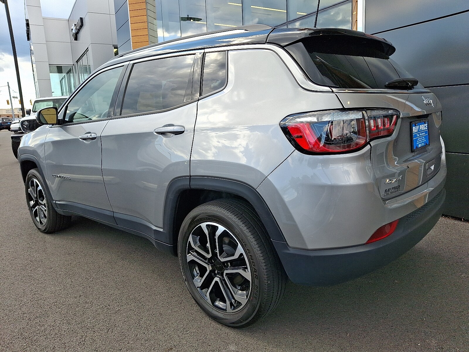 2022 Jeep Compass Limited photo 4