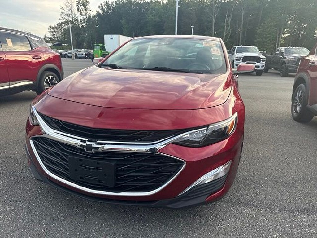 Used 2024 Chevrolet Malibu RS Car