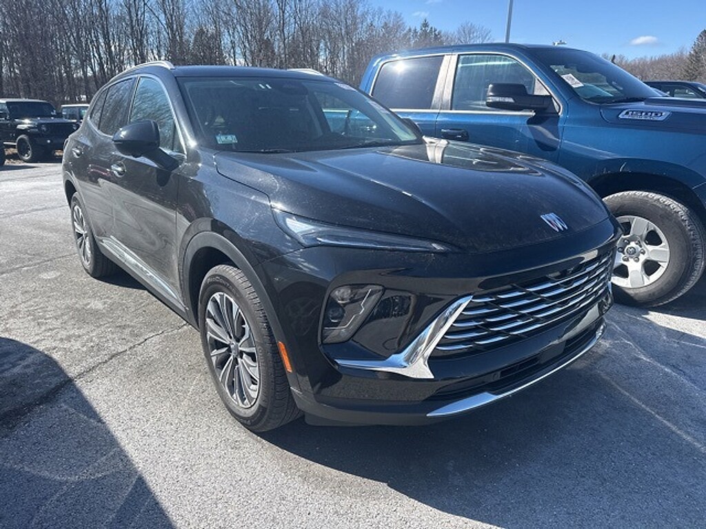 Used 2025 Buick Envision Preferred SUV