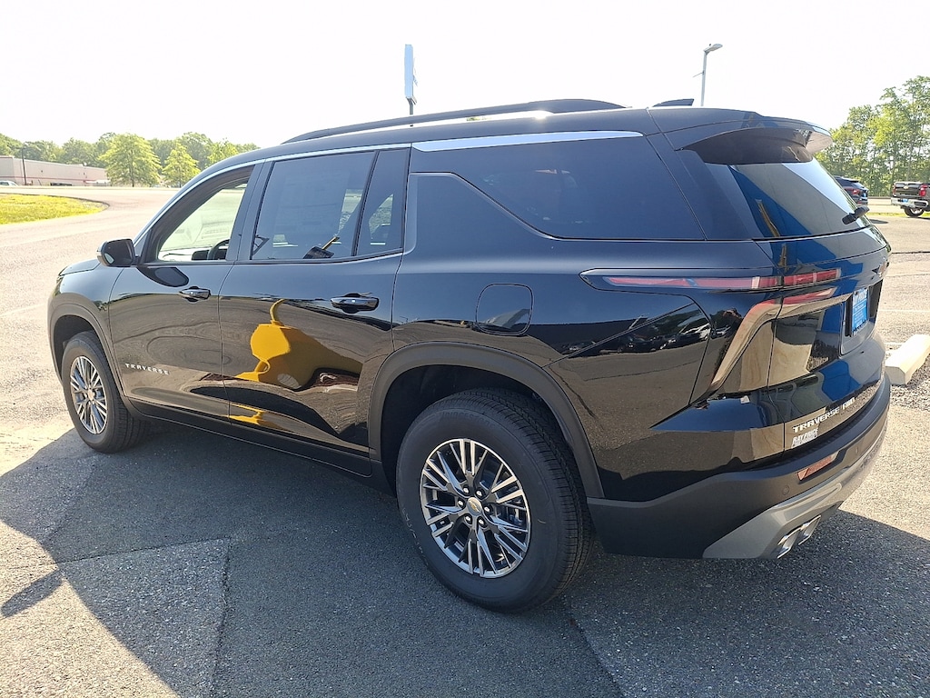 New 2026 Chevrolet Traverse LT SUV