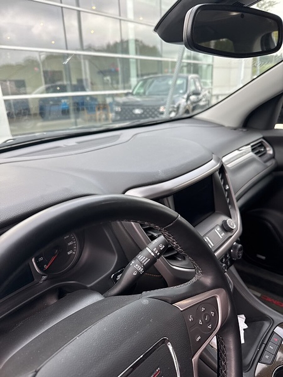 2023 Gmc Acadia AT4 photo 4