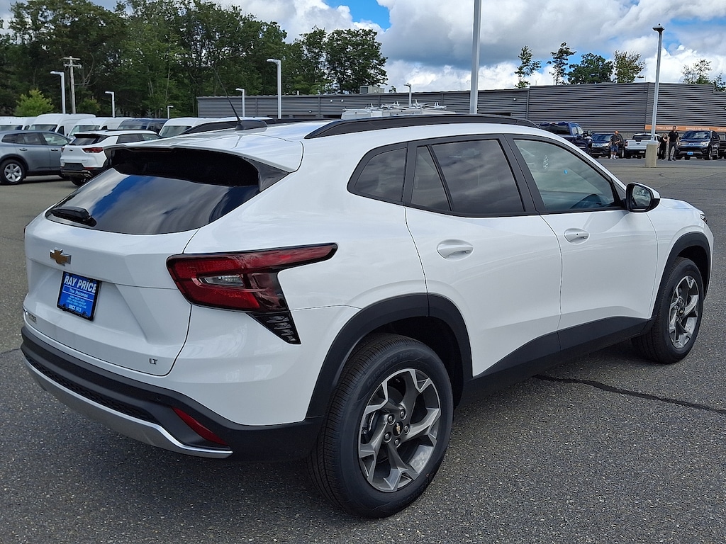 New 2026 Chevrolet Trax LT SUV
