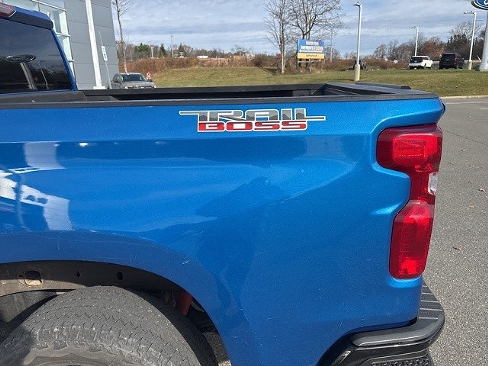 2022 Chevrolet Silverado 1500 Custom Trail Boss High Country photo 3