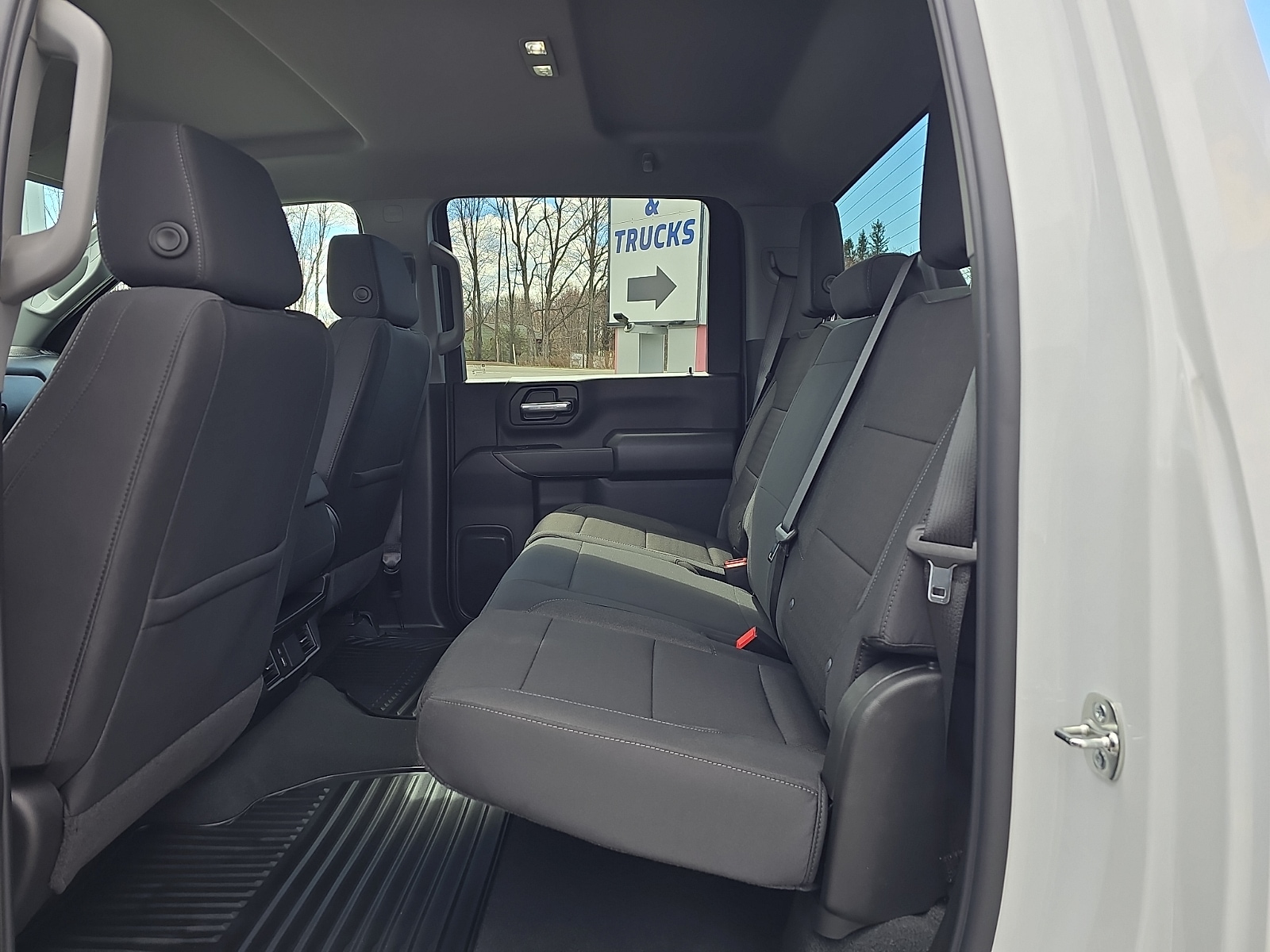 2026 Chevrolet Silverado 2500 HD Custom - Photo 6