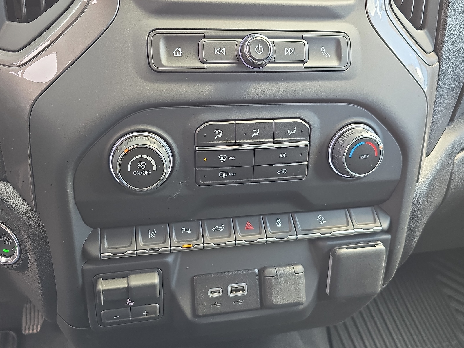2026 Chevrolet Silverado 2500 HD Custom - Photo 11