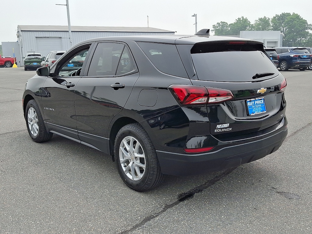 Used 2024 Chevrolet Equinox LS SUV