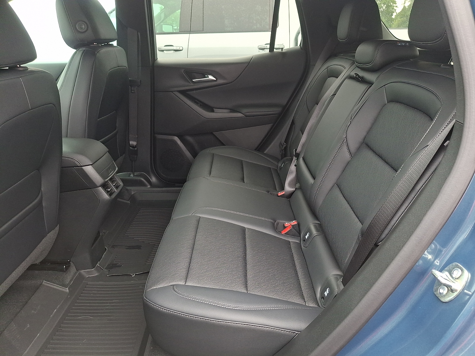 2026 Chevrolet Equinox LT - Photo 6