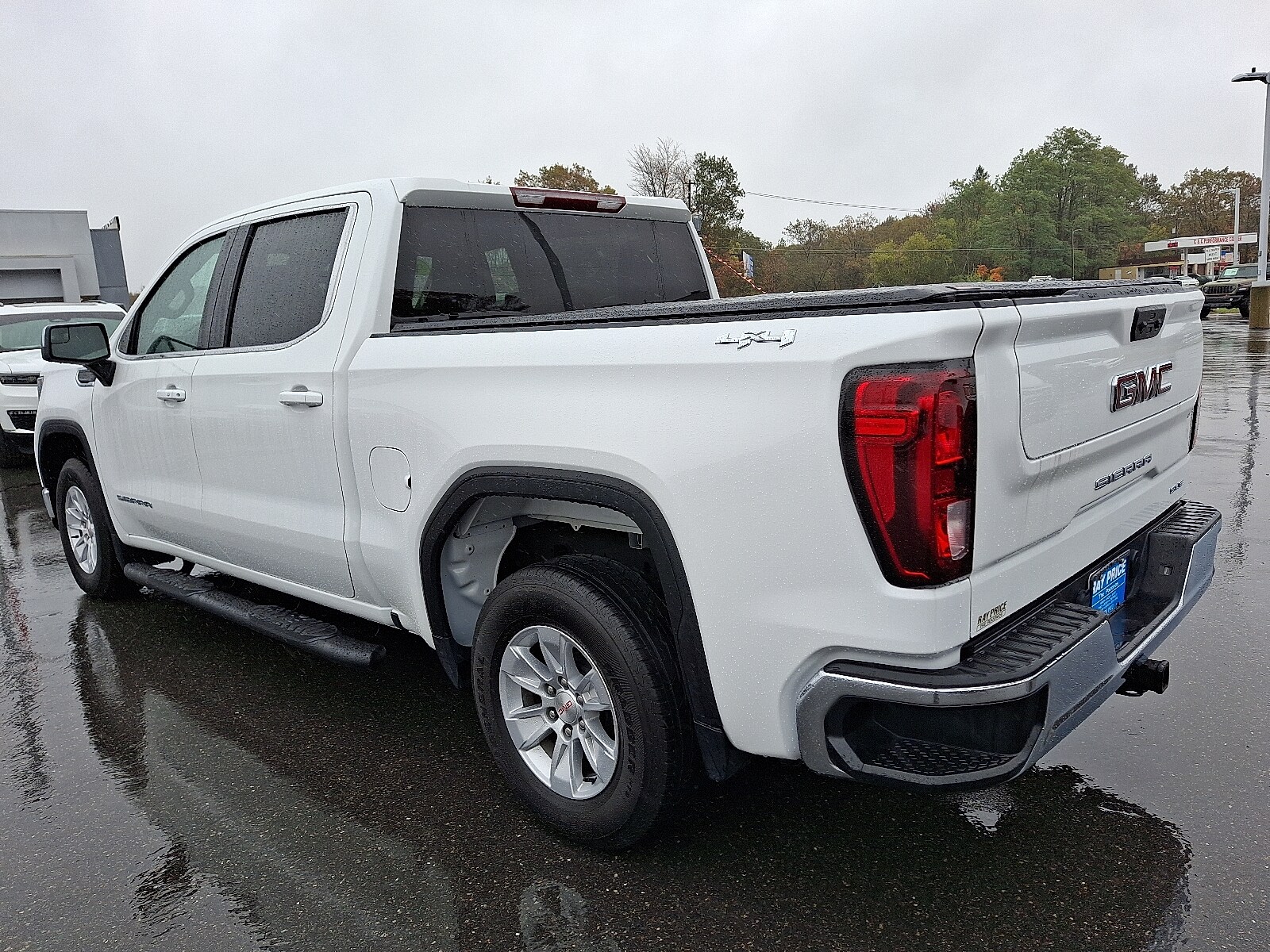 2024 Gmc Sierra 1500 SLE photo 4